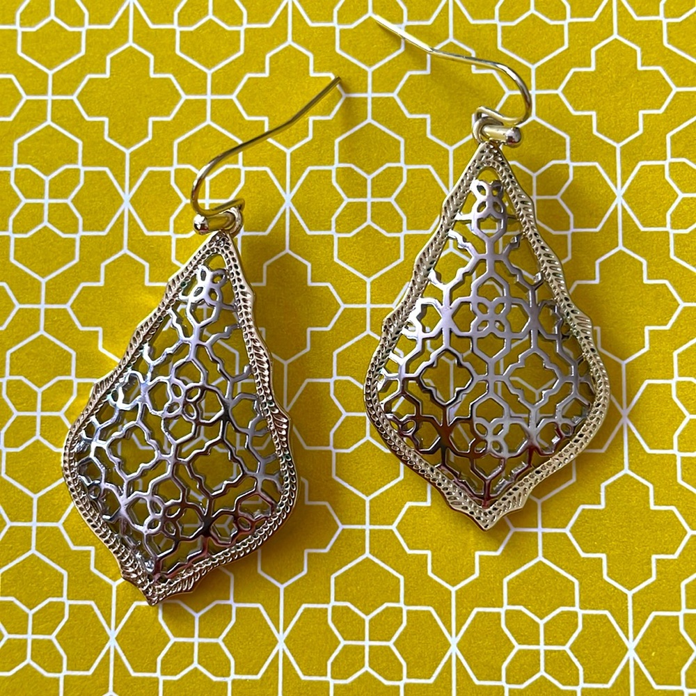 Kendra scott earrings